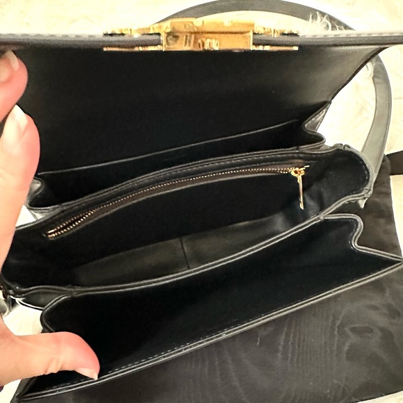 Sold!! 🎉🎉Celine Triomphe Bag - Black Medium Triomphe in Smooth Leather - Picture 8 of 15